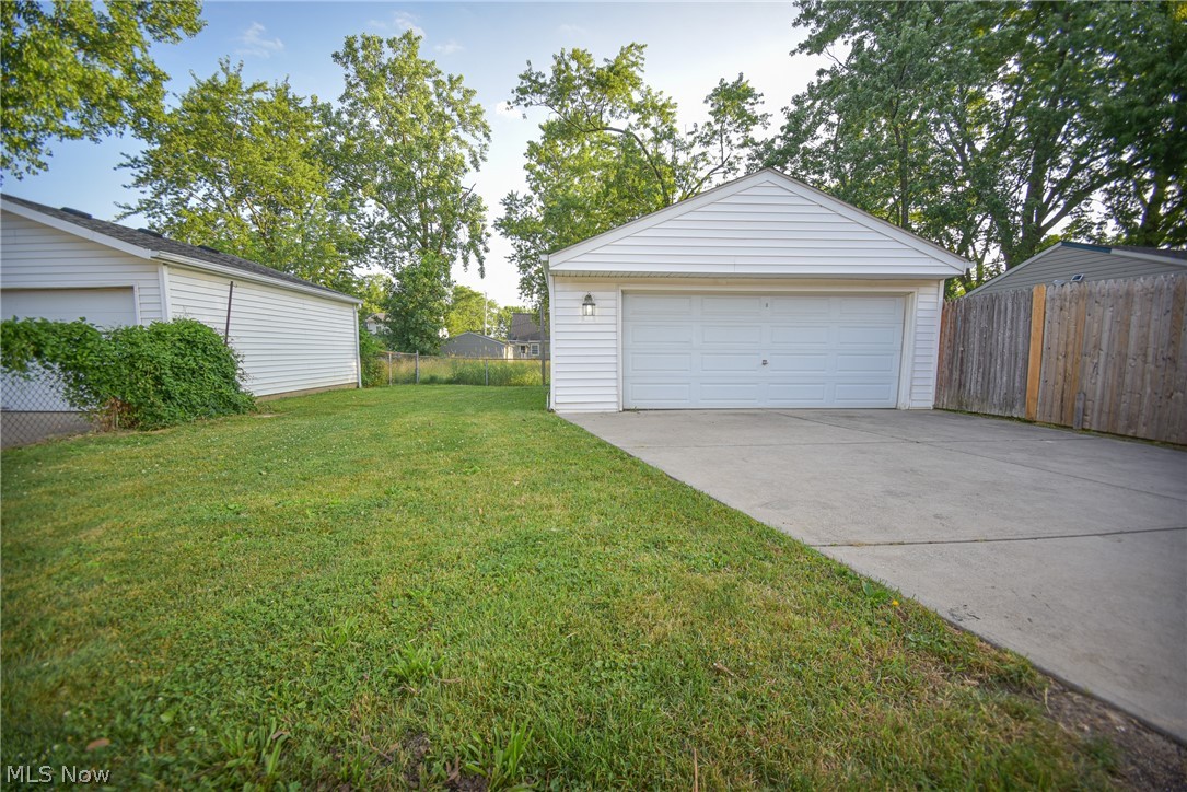 18400 Rockland Avenue Cleveland OH 44135