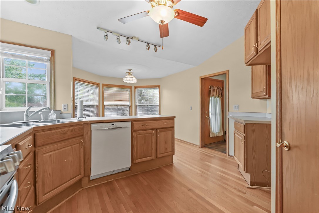 1701 Woods Road Akron OH 44306
