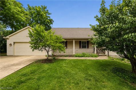 1701 Woods Road Akron OH 44306