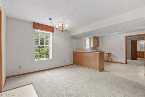 1701 Woods Road Akron OH 44306