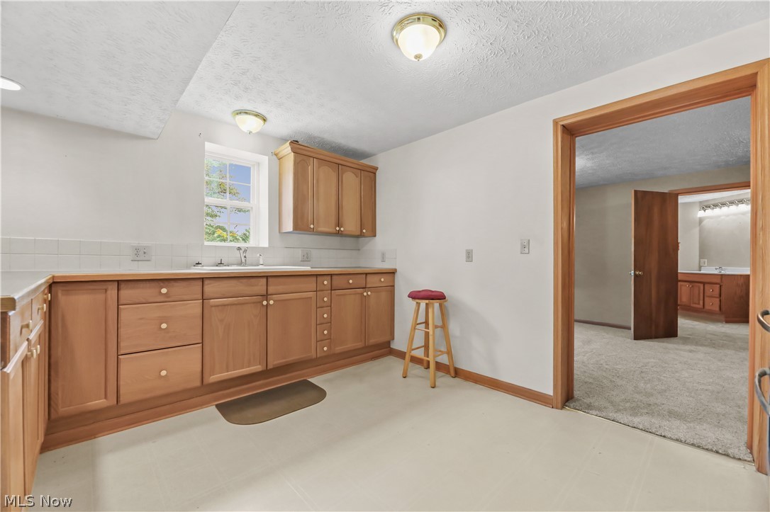 1701 Woods Road Akron OH 44306