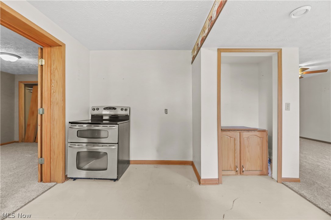 1701 Woods Road Akron OH 44306