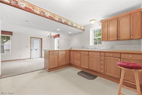 1701 Woods Road Akron OH 44306