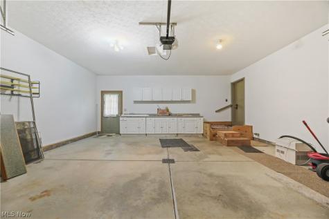 1701 Woods Road Akron OH 44306