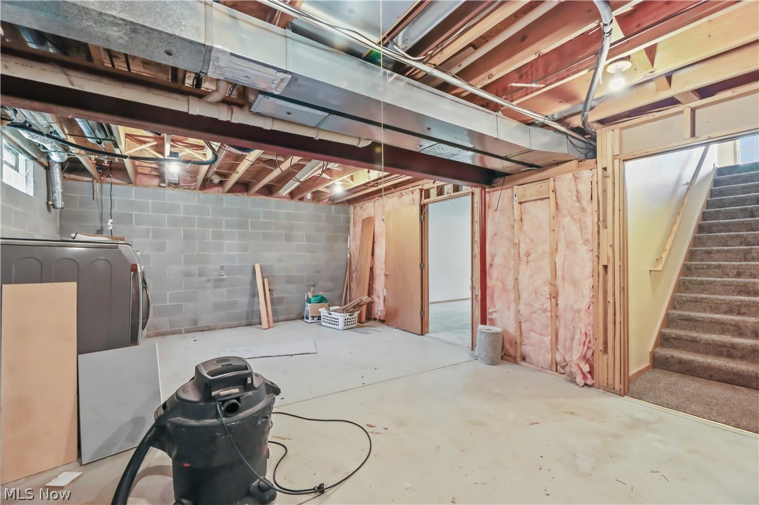 1701 Woods Road Akron OH 44306
