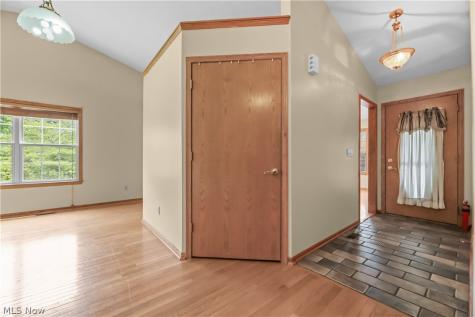 1701 Woods Road Akron OH 44306