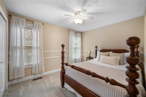 553 Parkside Drive Avon Lake OH 44012