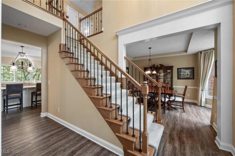 553 Parkside Drive Avon Lake OH 44012