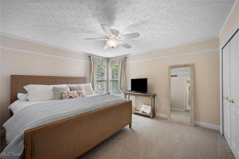 553 Parkside Drive Avon Lake OH 44012