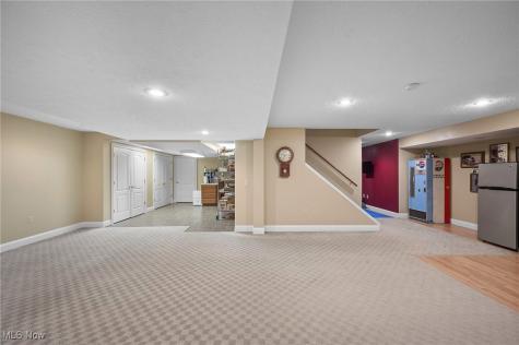 553 Parkside Drive Avon Lake OH 44012