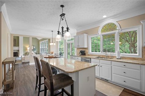 553 Parkside Drive Avon Lake OH 44012