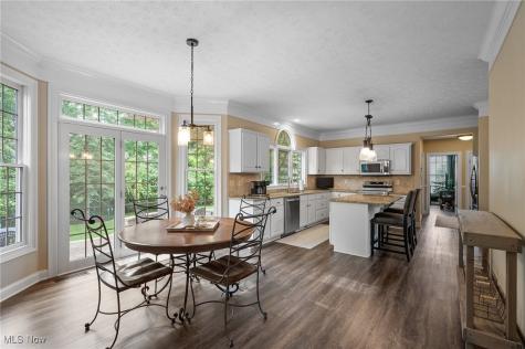 553 Parkside Drive Avon Lake OH 44012