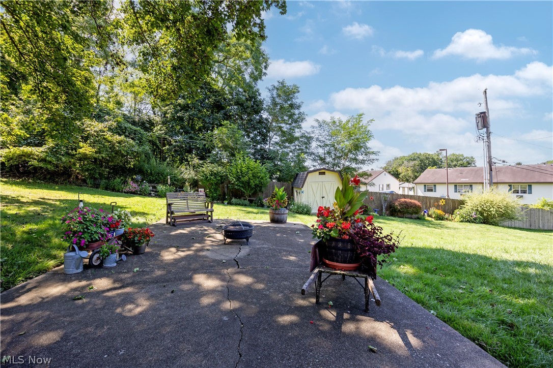 91 Spring Drive Millersburg OH 44654