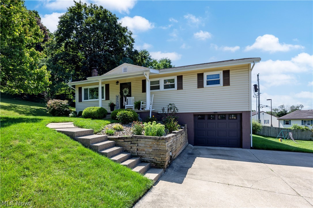 91 Spring Drive Millersburg OH 44654