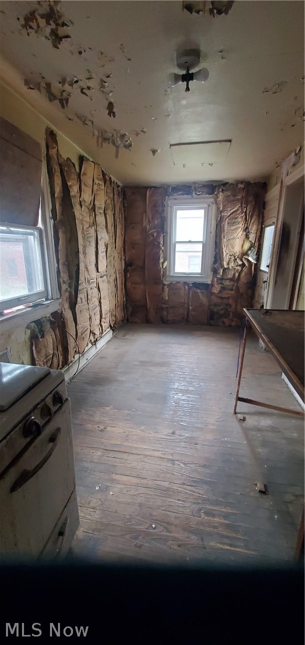 17 Oak Park Youngstown OH 44505