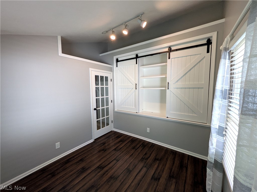 351 Oakmoor Avenue Bay Village OH 44140