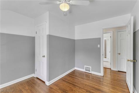 351 Oakmoor Avenue Bay Village OH 44140