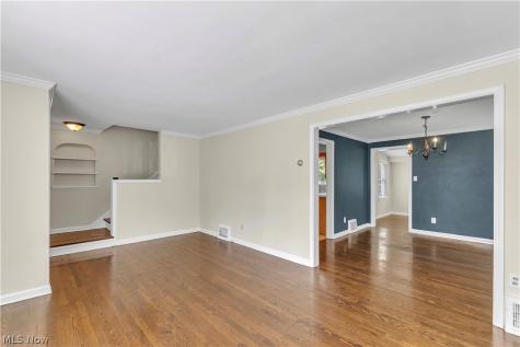351 Oakmoor Avenue Bay Village OH 44140