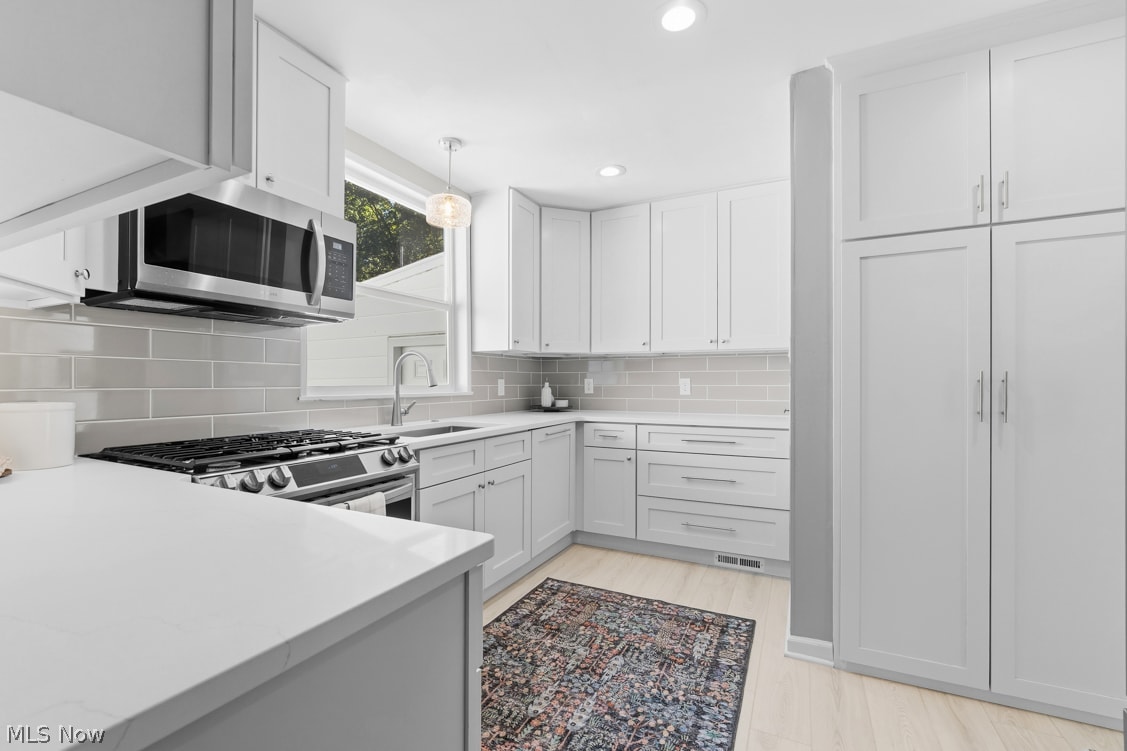 1867 Oakmount Road South Euclid OH 44121