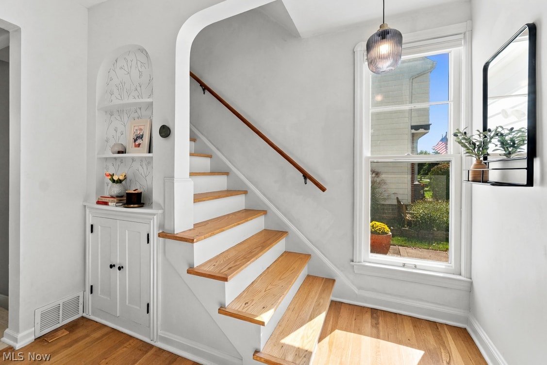 1867 Oakmount Road South Euclid OH 44121