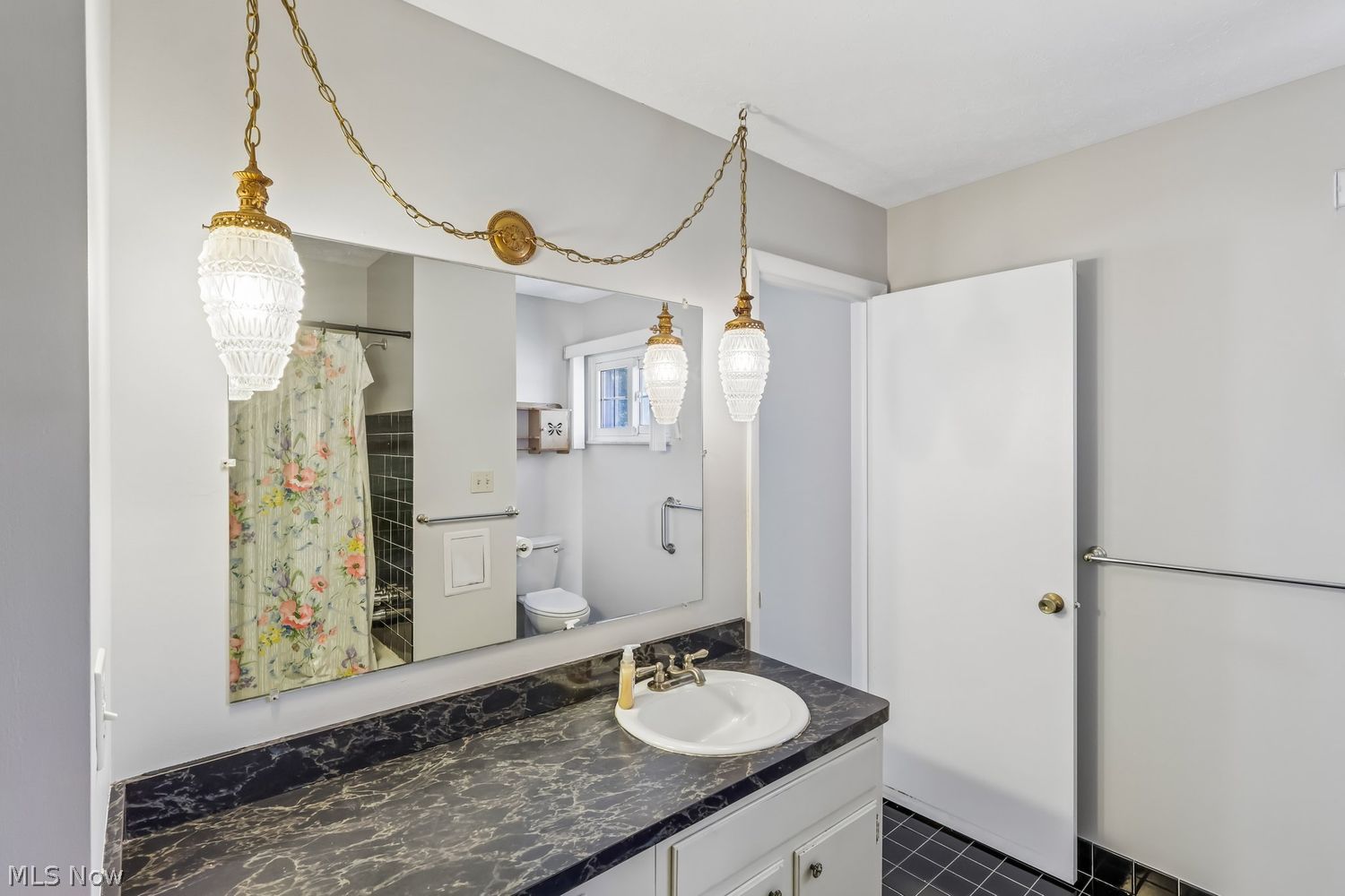 5594 Dorothy Drive North Olmsted OH 44070