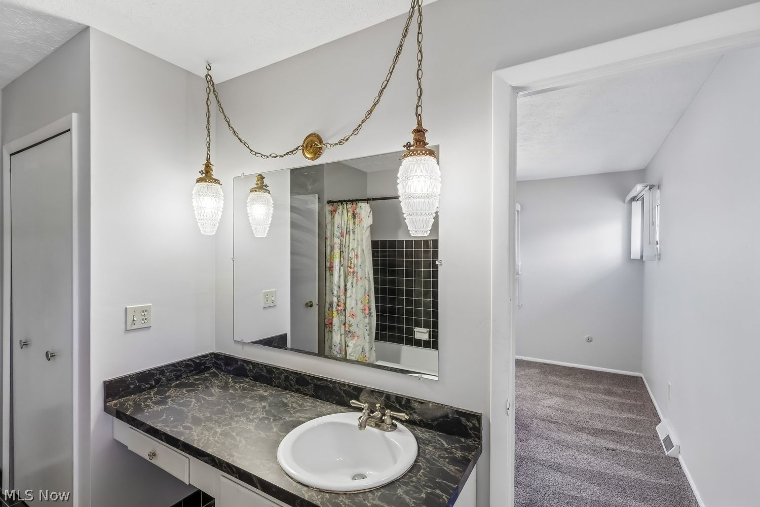 5594 Dorothy Drive North Olmsted OH 44070