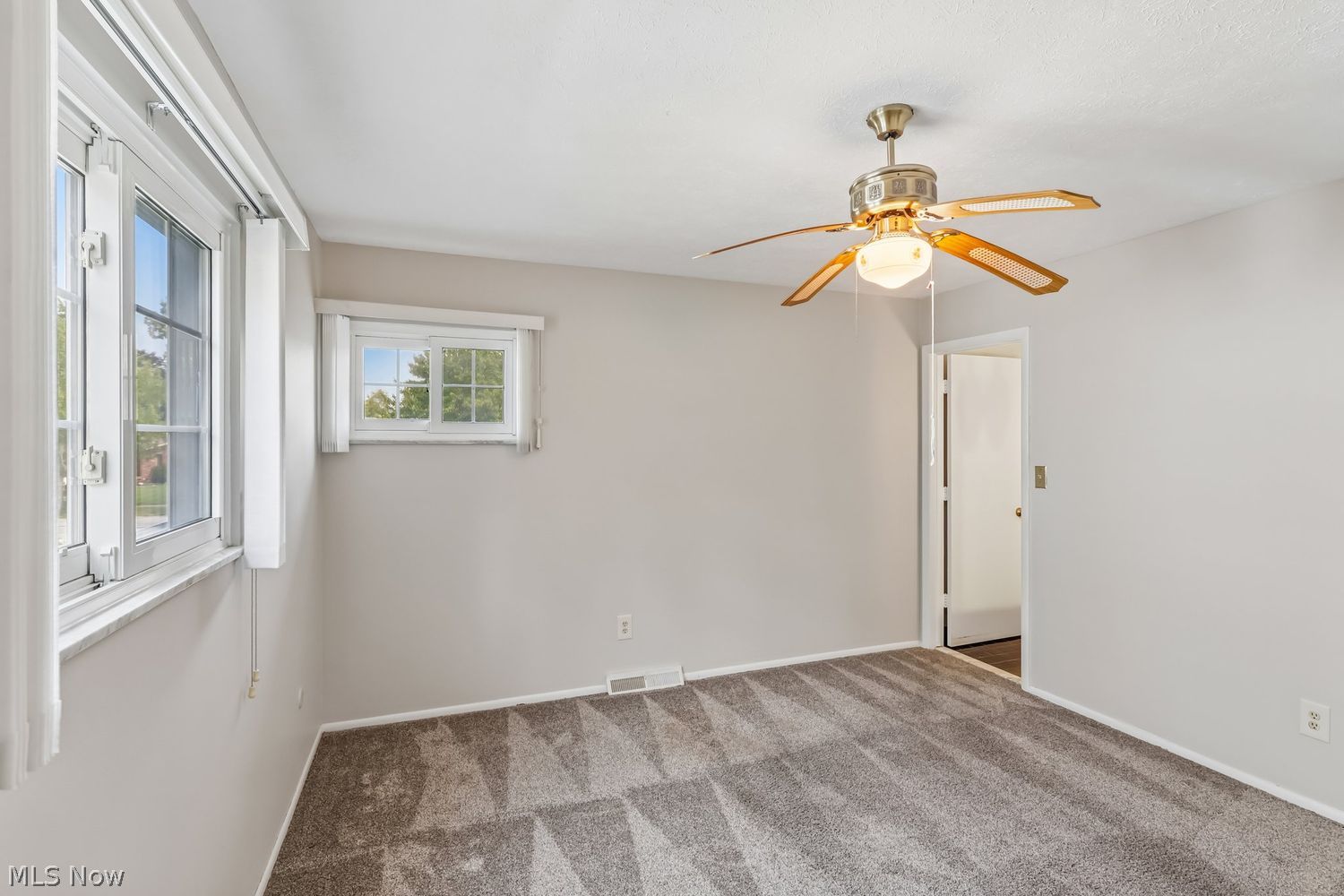 5594 Dorothy Drive North Olmsted OH 44070