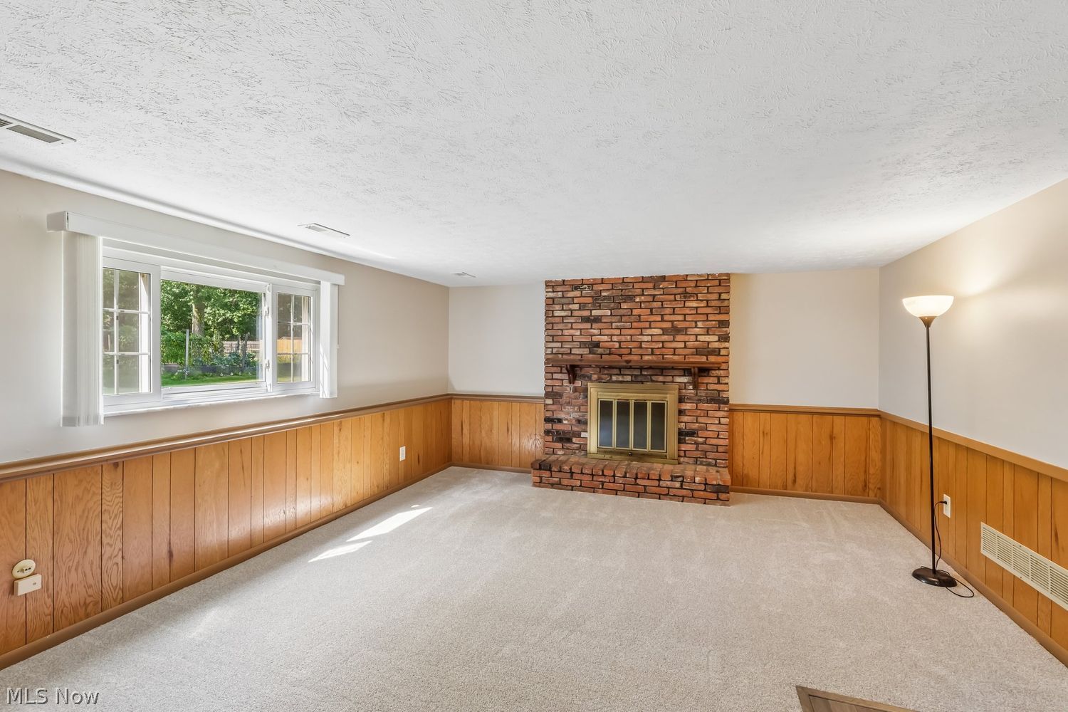 5594 Dorothy Drive North Olmsted OH 44070