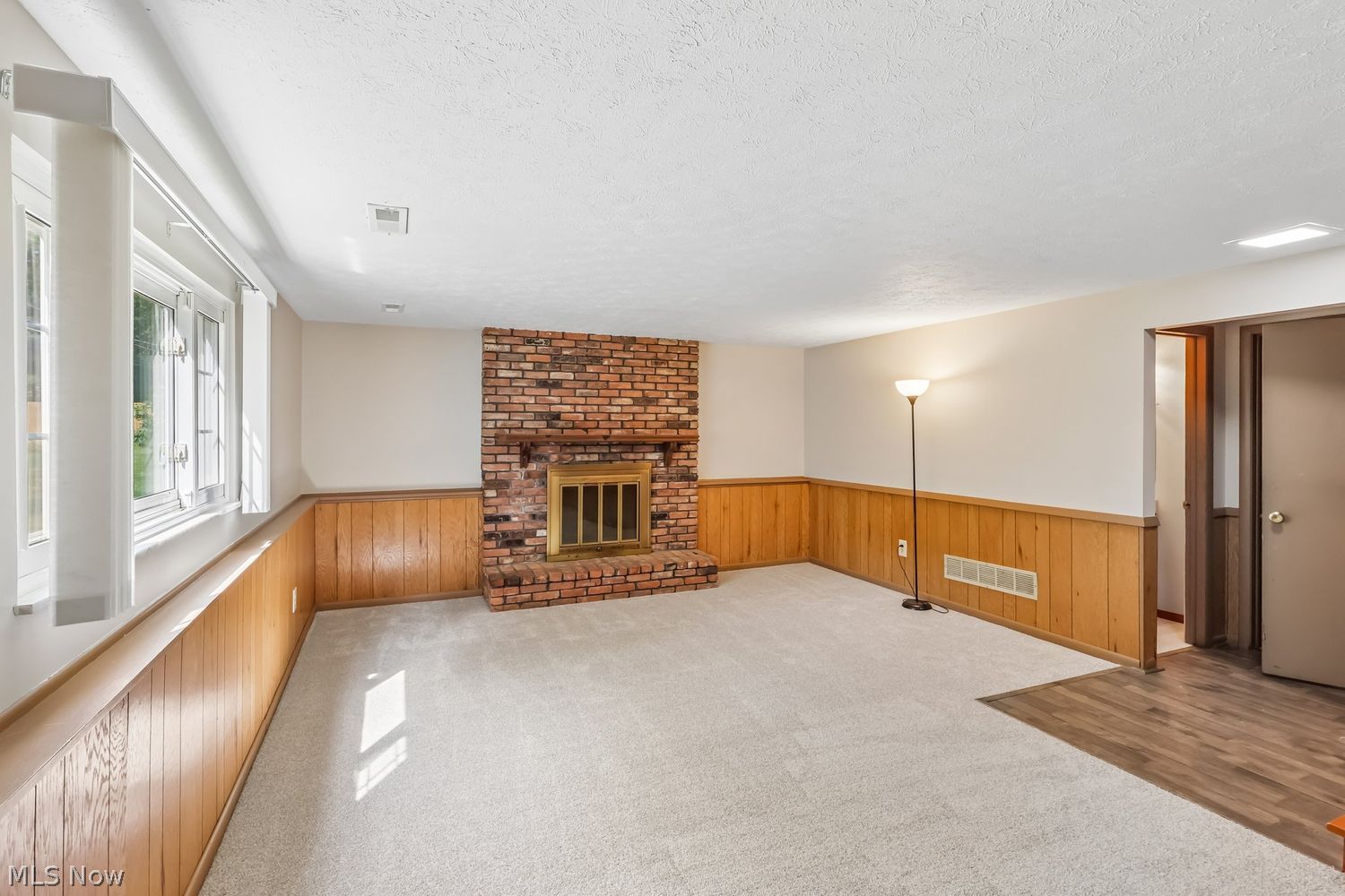 5594 Dorothy Drive North Olmsted OH 44070
