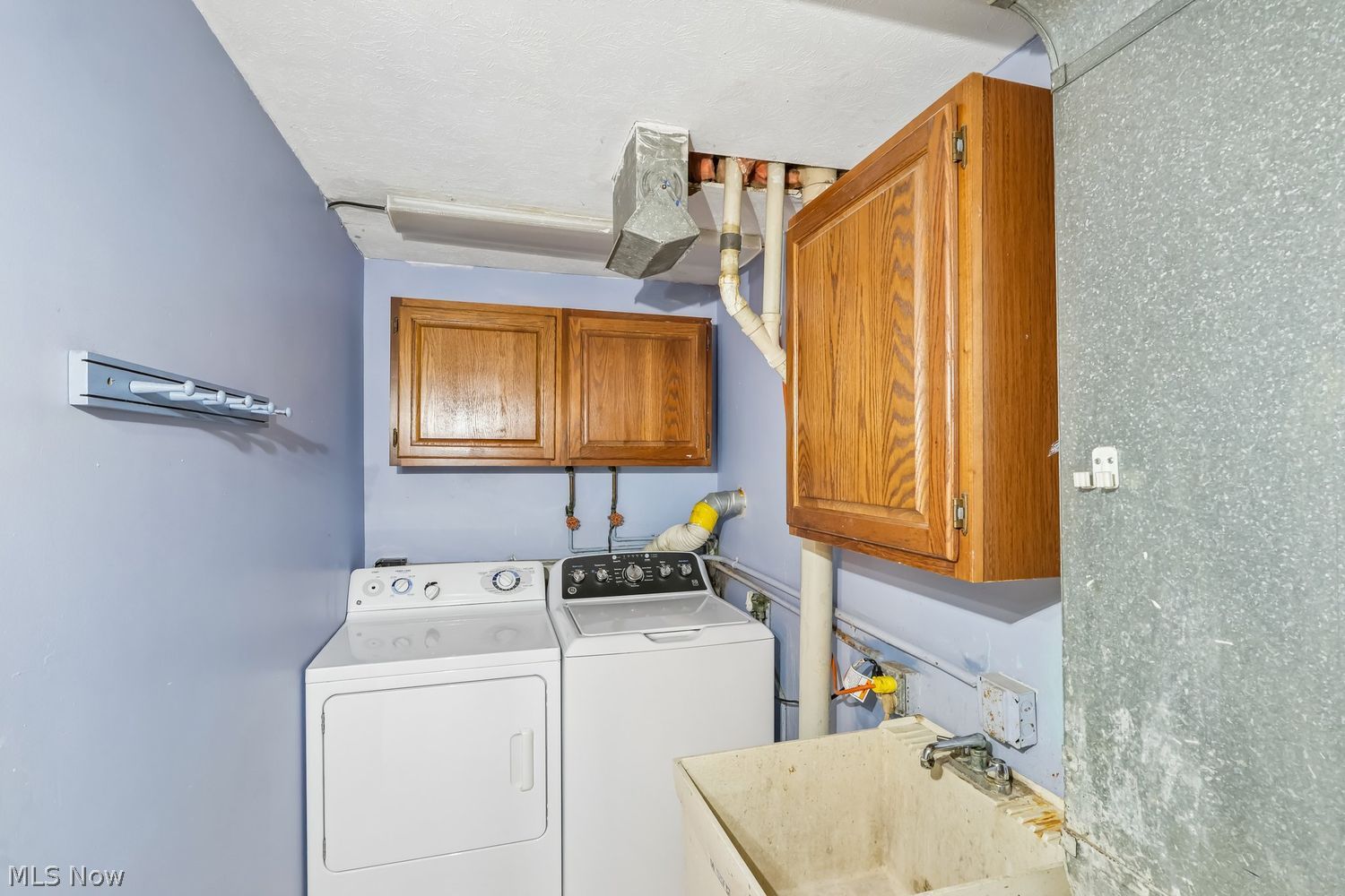 5594 Dorothy Drive North Olmsted OH 44070