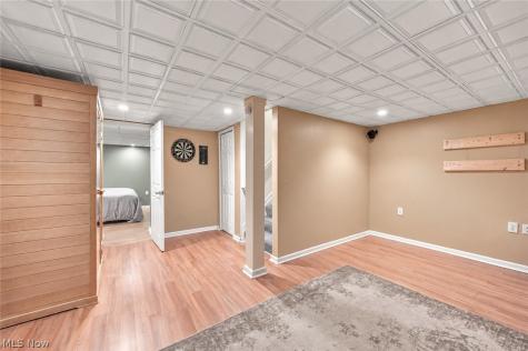 2472 W 5th Street Cleveland OH 44113