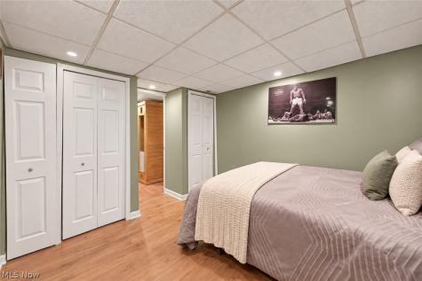 2472 W 5th Street Cleveland OH 44113