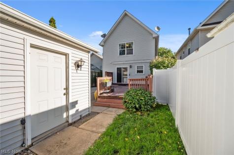 2472 W 5th Street Cleveland OH 44113