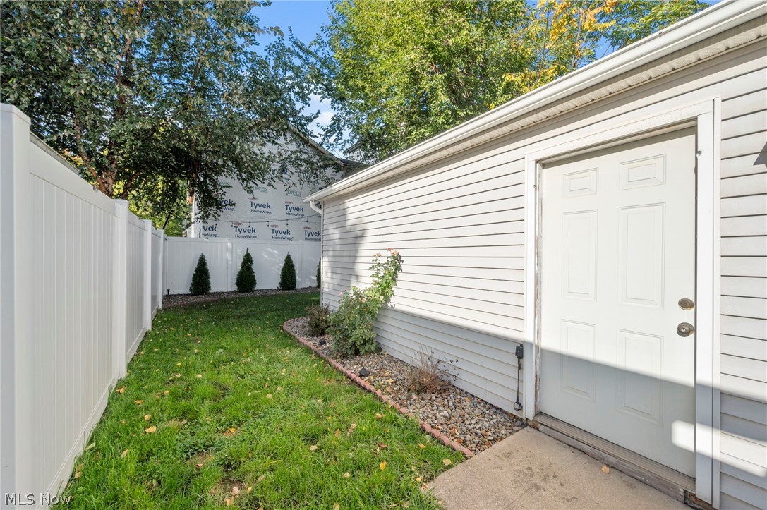 2472 W 5th Street Cleveland OH 44113