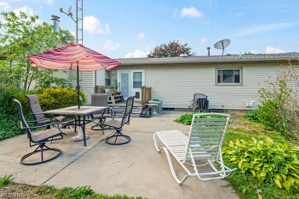 5030 Warren Sharon Road Vienna OH 44473