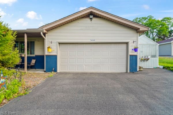 5030 Warren Sharon Road Vienna OH 44473