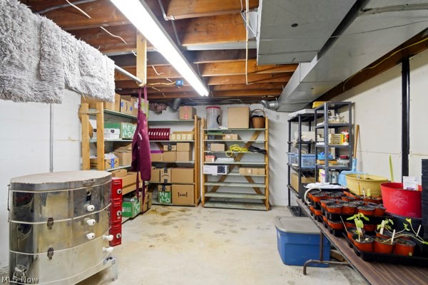 5030 Warren Sharon Road Vienna OH 44473
