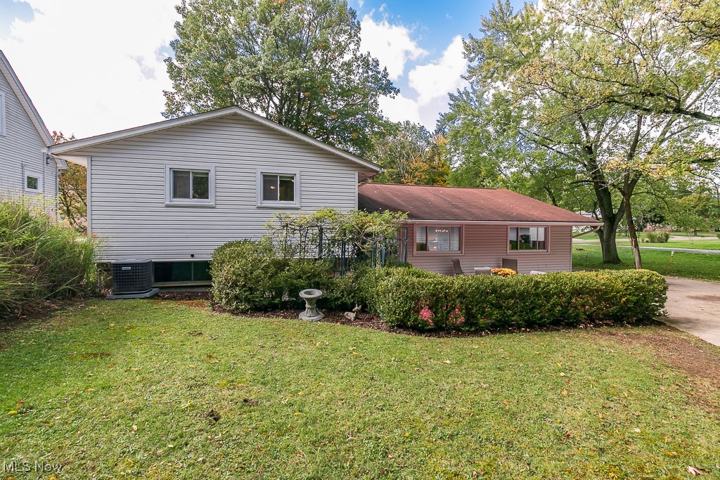 755 Wellmon Street Bedford OH 44146