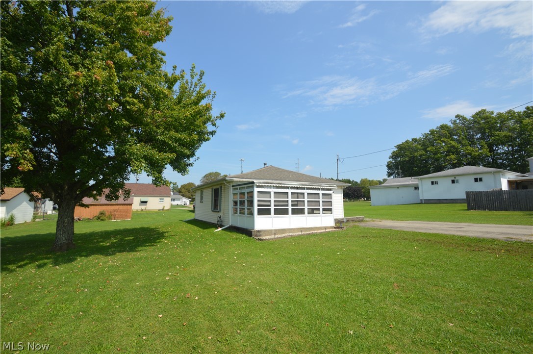 726 Penhale Avenue Campbell OH 44405