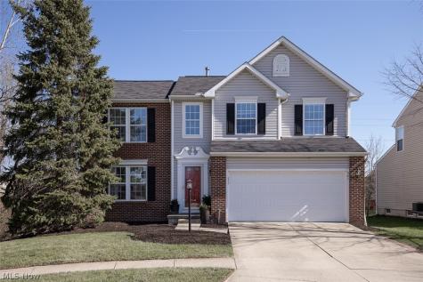 887 Woodfield Lane Brunswick OH 44212