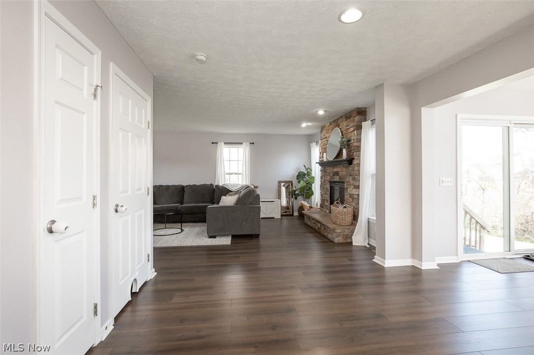 887 Woodfield Lane Brunswick OH 44212
