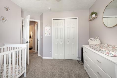 887 Woodfield Lane Brunswick OH 44212