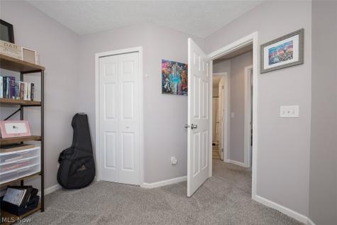 887 Woodfield Lane Brunswick OH 44212