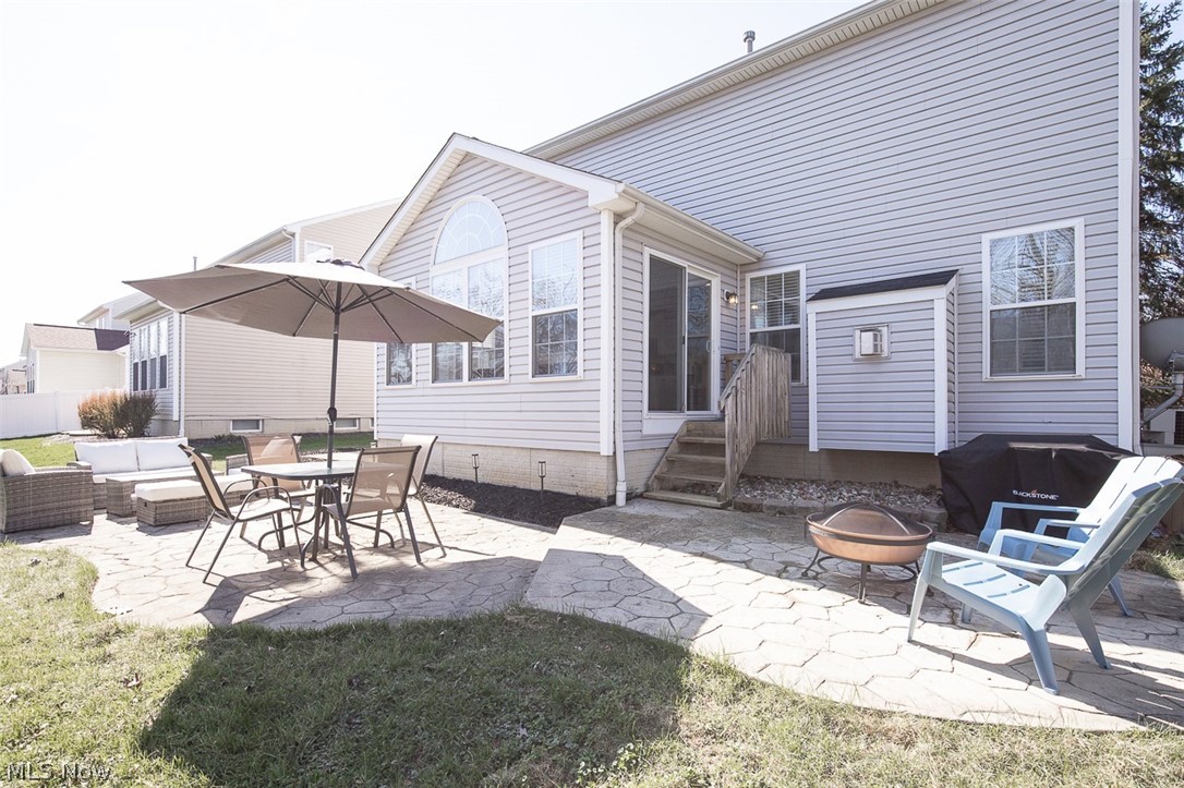 887 Woodfield Lane Brunswick OH 44212