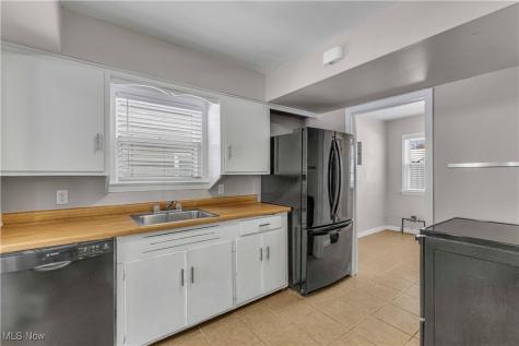 595 Oakmoor Road Bay Village OH 44140