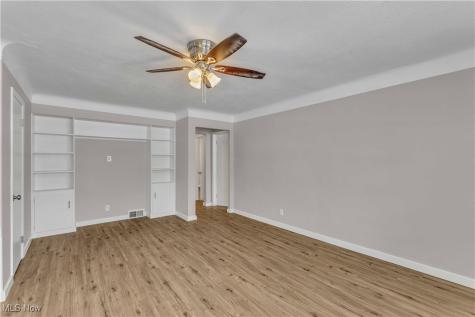 595 Oakmoor Road Bay Village OH 44140