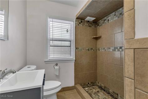 595 Oakmoor Road Bay Village OH 44140