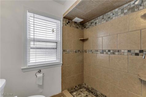 595 Oakmoor Road Bay Village OH 44140