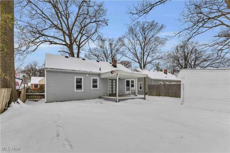 595 Oakmoor Road Bay Village OH 44140
