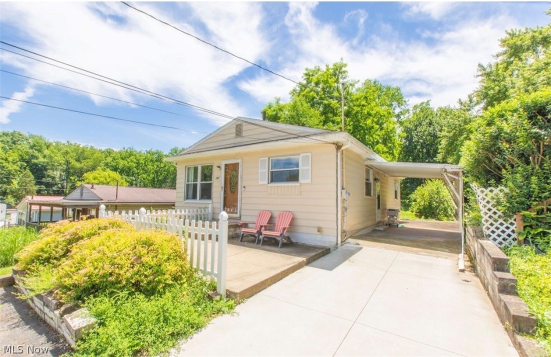 260 Horn Street Barberton OH 44203